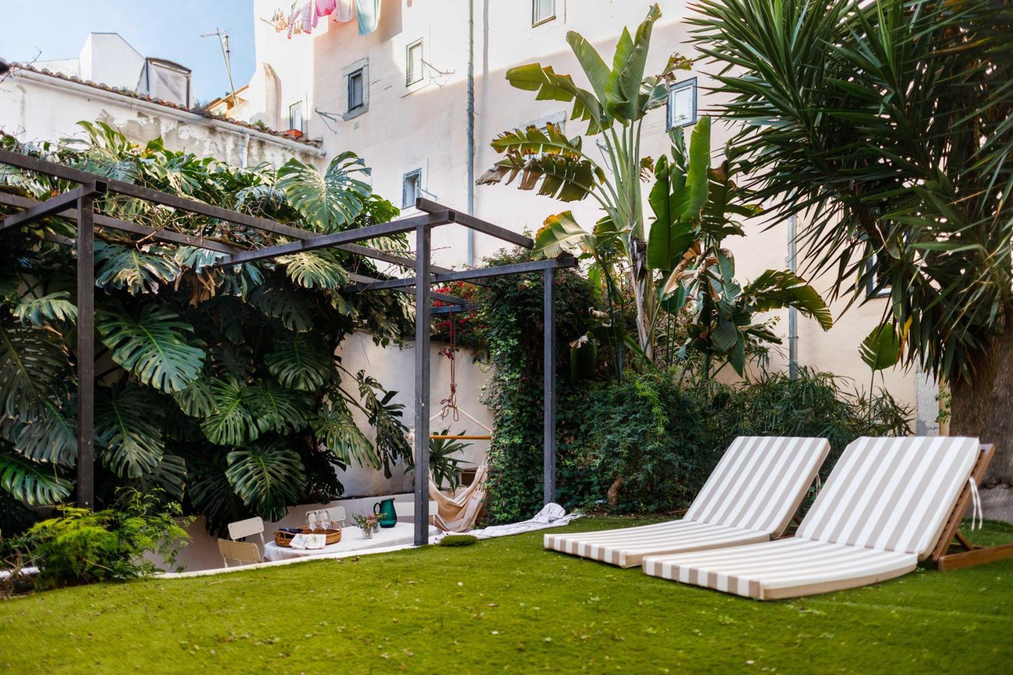 Apartment Pool & Garden In The Heart Of *