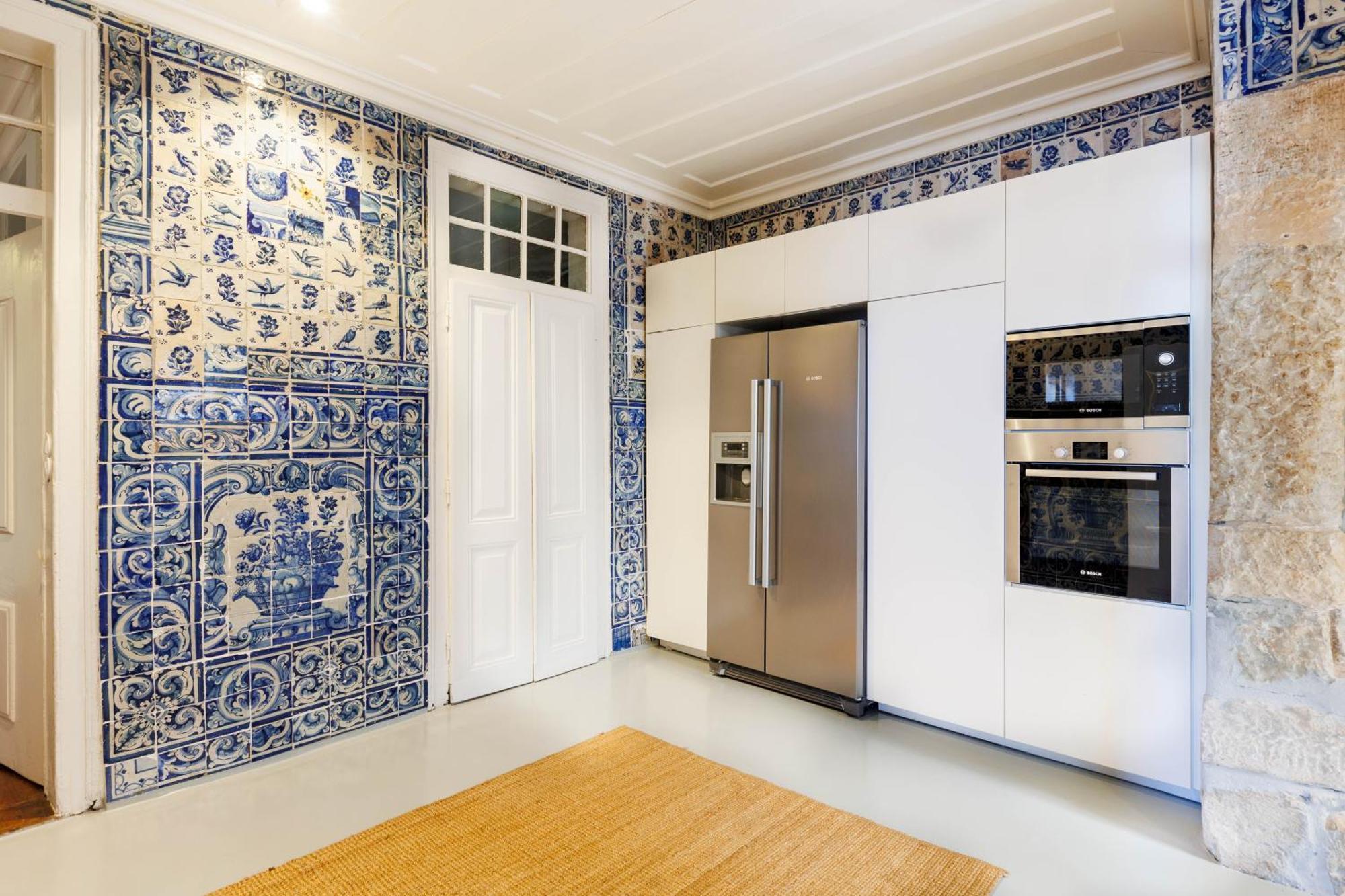 Apartment Pool & Garden In The Heart Of Lisbon